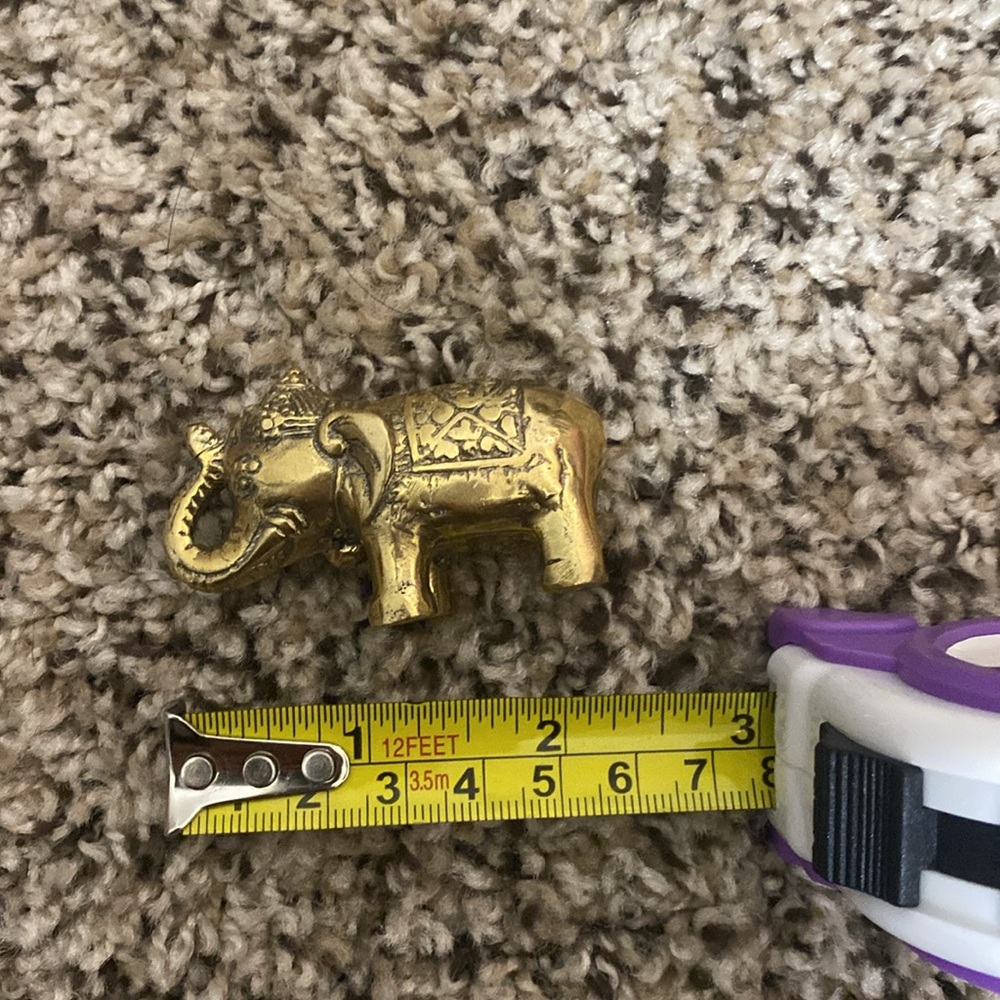 🛍️Gold Elephant Figurine! - Picture 6 of 7